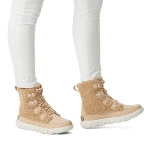 Sorel Tan Shearling Lace-Up Boots size 6 new with tags